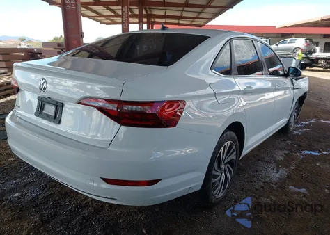 2021 Volkswagen Jetta 1.4T Sel z USA, uszkodzony, nr VIN 3VWE57BU2MM051094